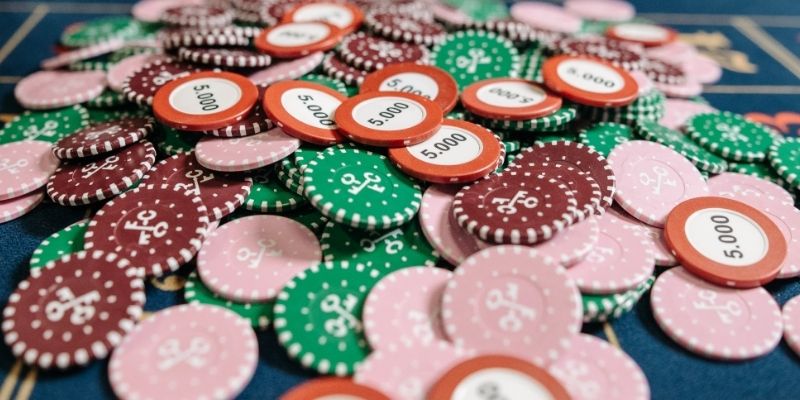 Calculators help assess wagers and payouts